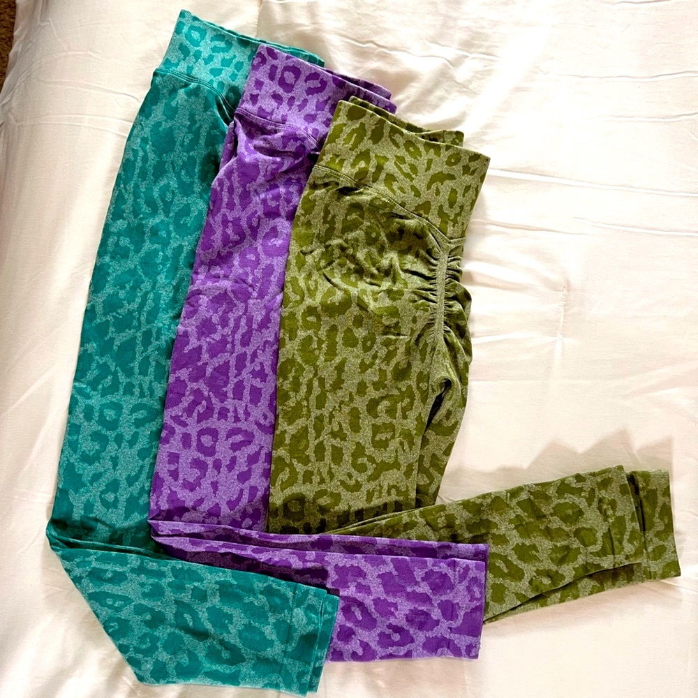 Set of 3 Seamless Leopard Print Wide Waistband Scrunch Butt Sports Leggings